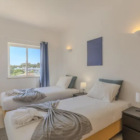 Feriehus #375 Spacious Townhouse With Pool, Bbq & Parking