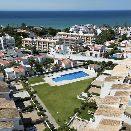 #375 Spacious Townhouse With Pool, Bbq & Parking Feriehus *