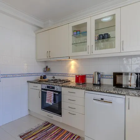 Feriehus #375 Spacious Townhouse With Pool, Bbq & Parking Albufeira