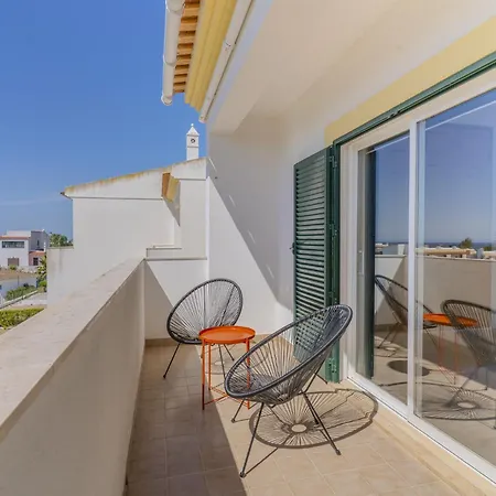 Feriehus #375 Spacious Townhouse With Pool, Bbq & Parking Albufeira